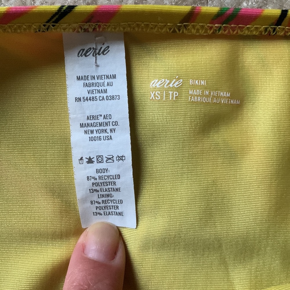Gorgeous xs bikini. Super colorful while staying classy! Like new condition! - Picture 3 of 5